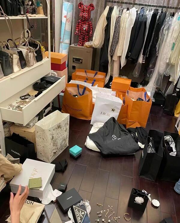 二道江区回收顶奢鞋服